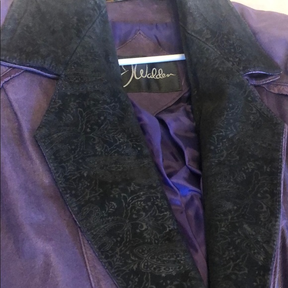 Clothes - Picture 4 of 6